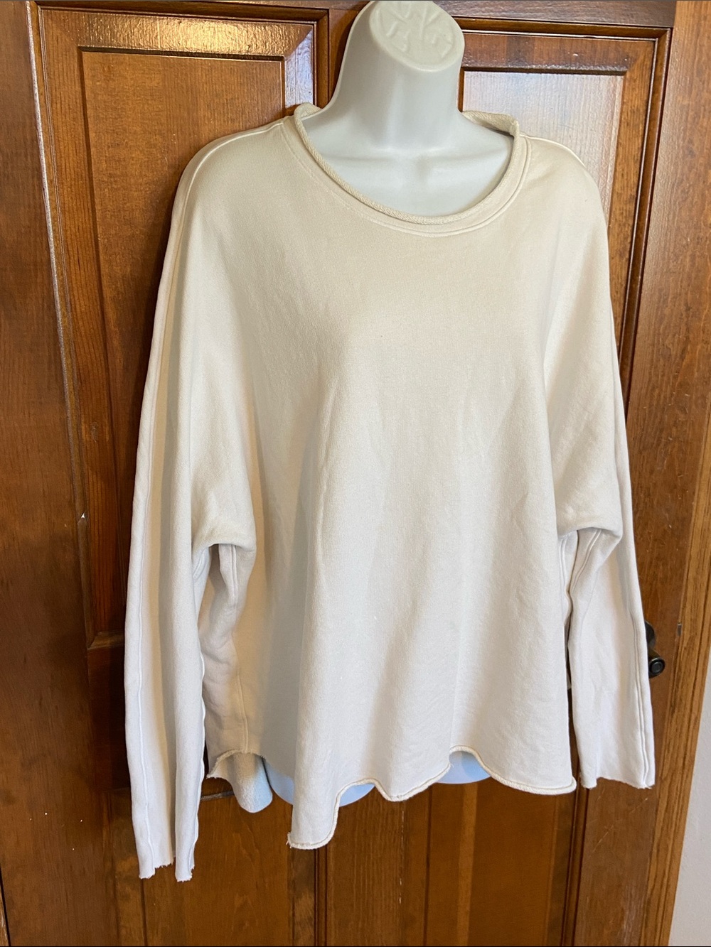 Frank & Eileen Crew Neck Long-Sleeve relaxed boxy fit raw edges Size Medium